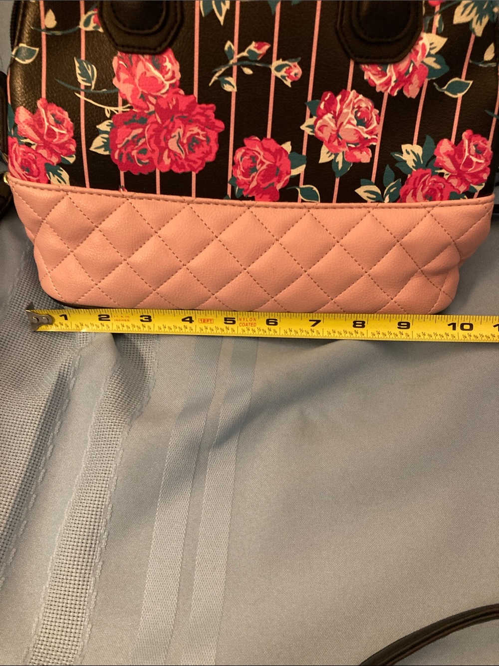 BETSEY JOHNSON black floral & quilted bag - Picture 7 of 9